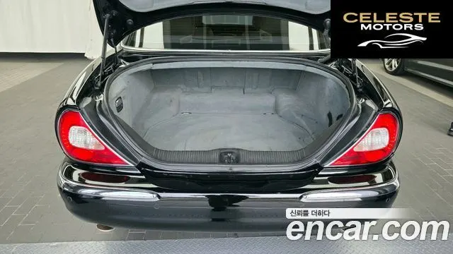JAGUAR XJ-8 4.2 2004 — photo 20 sur 20