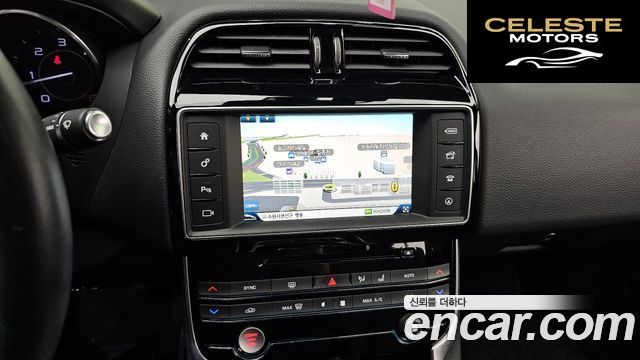 JAGUAR XE 20d 2016 — photo 14 sur 26