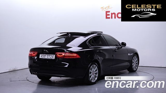 JAGUAR XE 20d 2016 — photo 2 sur 26
