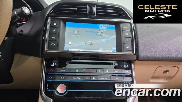 JAGUAR XE 20d 2016 — photo 15 sur 20