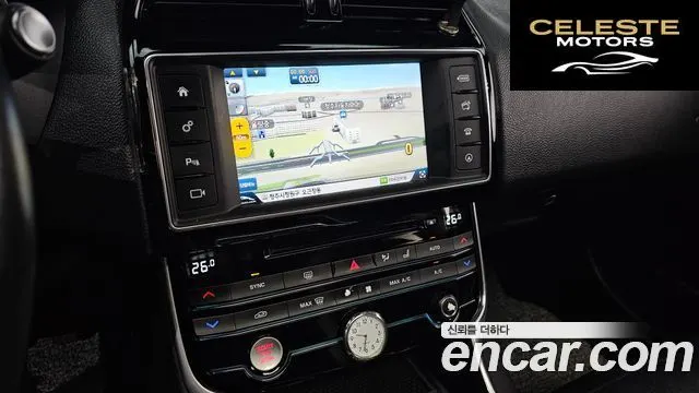 JAGUAR XE 20d 2016 — photo 16 sur 20