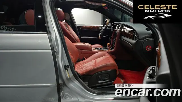 JAGUAR XJ-8 4.2 2005 — photo 11 sur 20