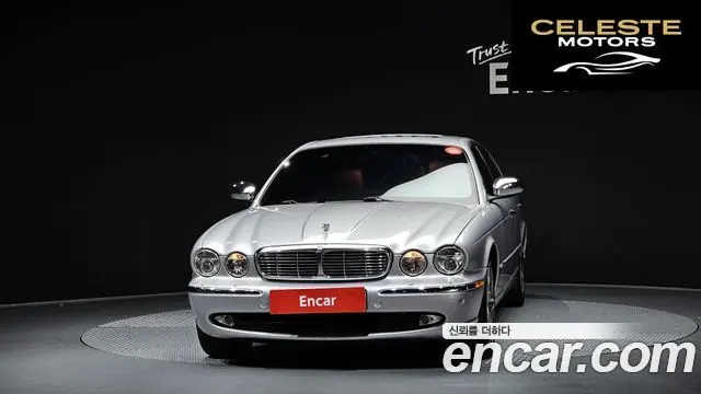 JAGUAR XJ-8 4.2 2005 — photo 3 sur 20