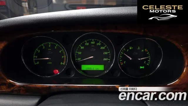 JAGUAR XJ-8 4.2 2005 — photo 8 sur 20
