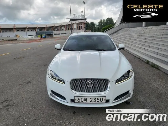 JAGUAR New XF 3.0SC Luxury 2013 — photo 21 sur 24