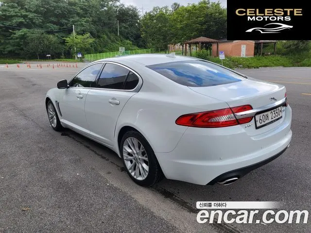 JAGUAR New XF 3.0SC Luxury 2013 — photo 4 sur 24