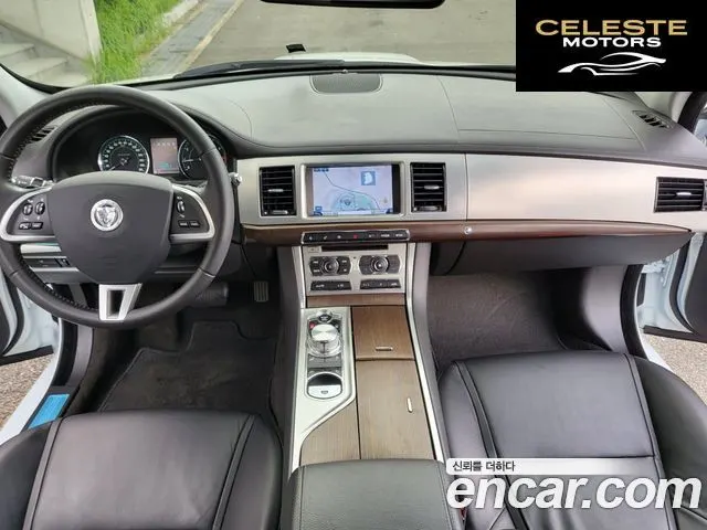 JAGUAR New XF 3.0SC Luxury 2013 — photo 7 sur 24