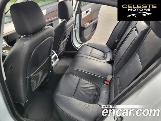 JAGUAR New XF 3.0SC Luxury 2013 — photo 9 sur 24