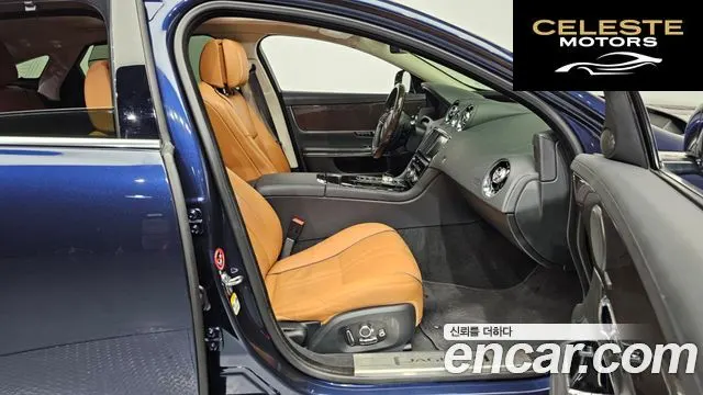 JAGUAR All New XJ 3.0D Premium Luxury LWB 2017 — photo 11 sur 20