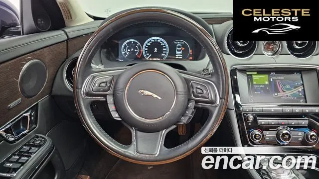 JAGUAR All New XJ 3.0D Premium Luxury LWB 2017 — photo 13 sur 20