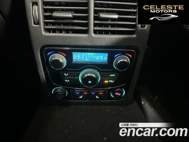 JAGUAR XF (X260) 25t 2018 — photo 17 sur 26