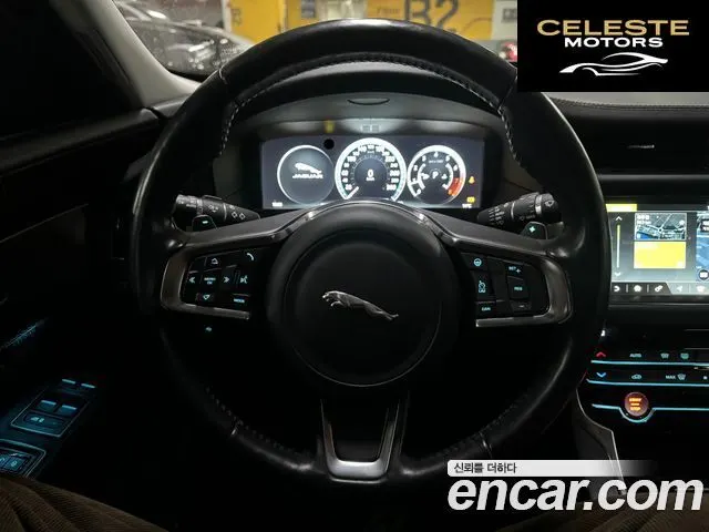 JAGUAR XF (X260) 25t 2018 — photo 7 sur 26
