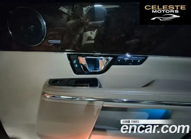 JAGUAR All New XJ 3.0D Premium Luxury LWB 2014 — photo 19 sur 26