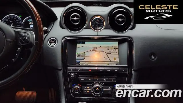 JAGUAR All New XJ 3.0D Premium Luxury LWB 2015 — photo 14 sur 20