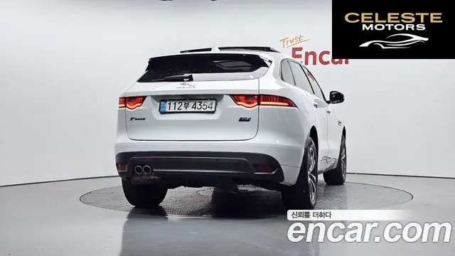JAGUAR F-PACE 20d R-Sport 2018 — photo 4 sur 20