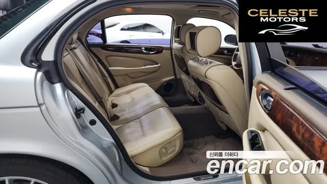 JAGUAR New XJ 2.7D LWB 2007 — photo 12 sur 26