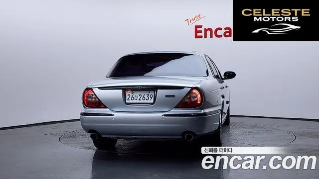 JAGUAR New XJ 2.7D LWB 2007 — photo 4 sur 26