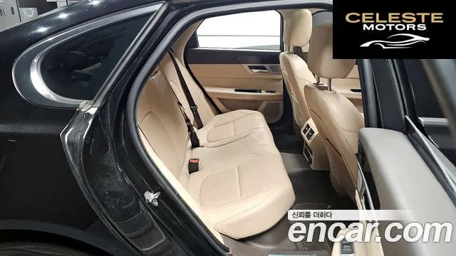JAGUAR XF (X260) 20d AWD 2019 — photo 11 sur 20