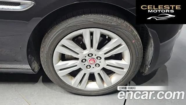 JAGUAR XF (X260) 20d AWD 2019 — photo 5 sur 20