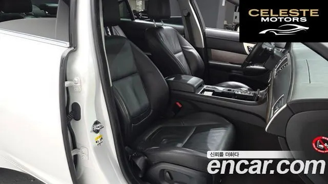 JAGUAR New XF 3.0D Luxury 2014 — photo 10 sur 20