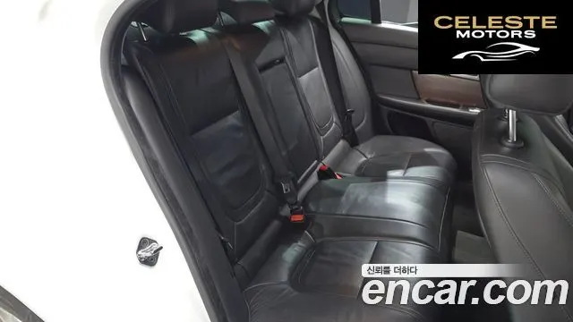 JAGUAR New XF 3.0D Luxury 2014 — photo 12 sur 20
