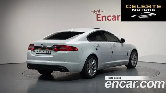 JAGUAR New XF 3.0D Luxury 2014 — photo 2 sur 20