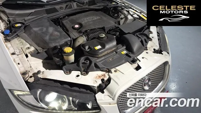JAGUAR New XF 3.0D Luxury 2014 — photo 6 sur 20