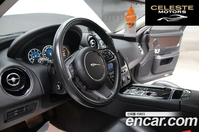 JAGUAR All New XJ 2.0 Luxury SWB 2016 — photo 11 sur 26