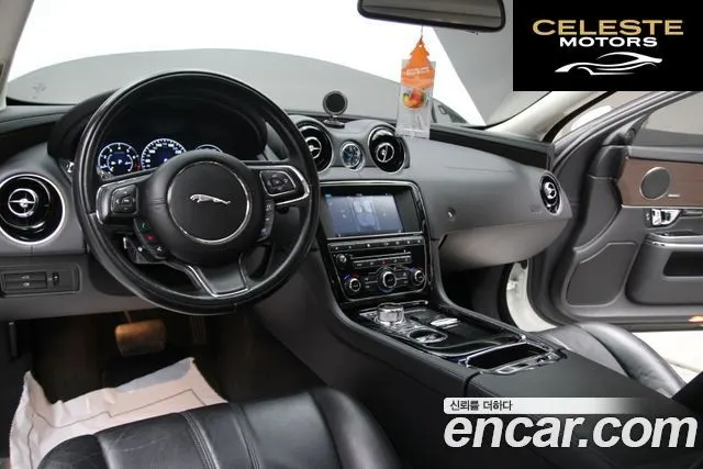 JAGUAR All New XJ 2.0 Luxury SWB 2016 — photo 13 sur 26