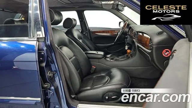 JAGUAR 4.0 2002 — photo 10 sur 26