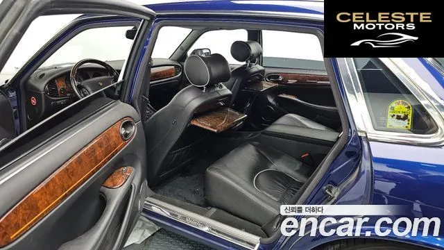 JAGUAR 4.0 2002 — photo 12 sur 26