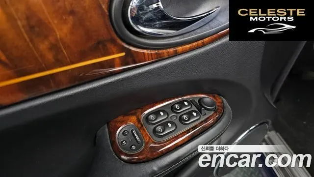 JAGUAR 4.0 2002 — photo 16 sur 26