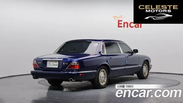 JAGUAR 4.0 2002 — photo 2 sur 26