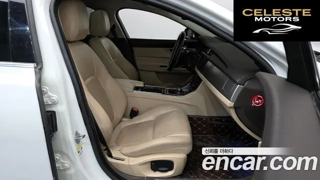 JAGUAR XF (X260) 25t 2018 — photo 11 sur 20