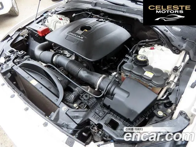 JAGUAR XE 20t 2016 — photo 19 sur 26