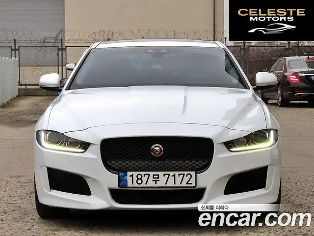 JAGUAR XE 20t 2016 — photo 21 sur 26