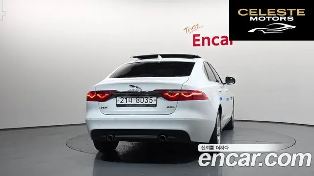 JAGUAR XF (X260) 25t 2018 — photo 4 sur 20