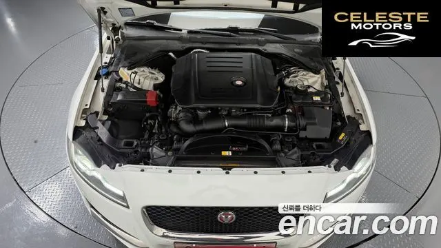 JAGUAR XF (X260) 20d 2017 — photo 6 sur 20