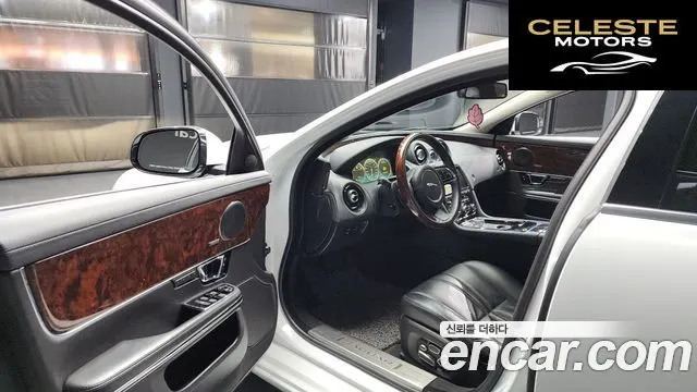 JAGUAR All New XJ 3.0D Premium Luxury LWB 2015 — photo 10 sur 20