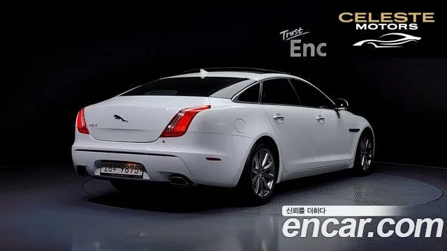 JAGUAR All New XJ 3.0D Premium Luxury LWB 2015 — photo 2 sur 20