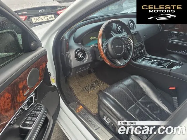 JAGUAR All New XJ 3.0D Premium Luxury LWB 2015 — photo 7 sur 15