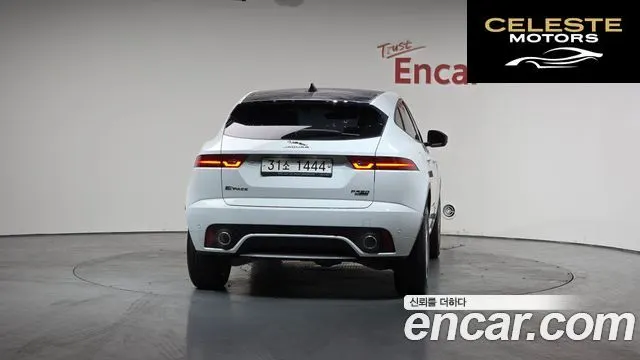 JAGUAR E-PACE P250 R-Dynamic SE 2018 — photo 4 sur 20
