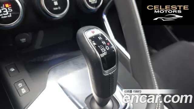 JAGUAR E-PACE P250 R-Dynamic SE 2018 — photo 9 sur 20