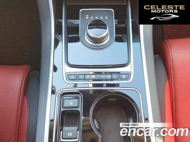 JAGUAR XE 20d RSport 2017 — photo 10 sur 26