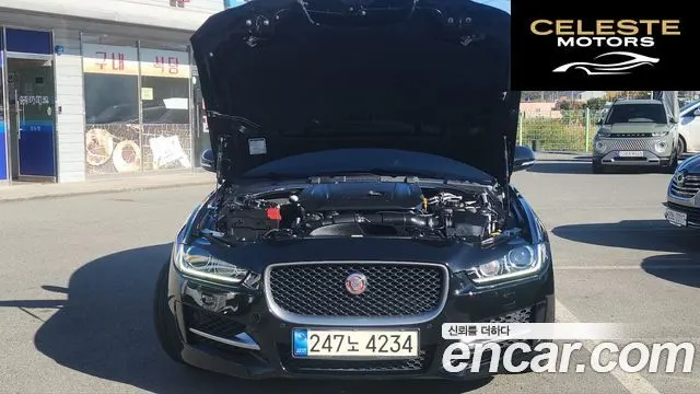 JAGUAR XE 20d RSport 2017 — photo 5 sur 26