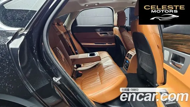 JAGUAR XF (X260) 20d AWD 2018 — photo 12 sur 20