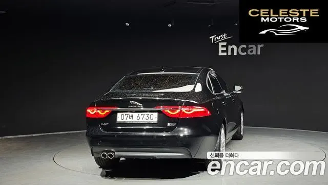 JAGUAR XF (X260) 20d AWD 2018 — photo 4 sur 20