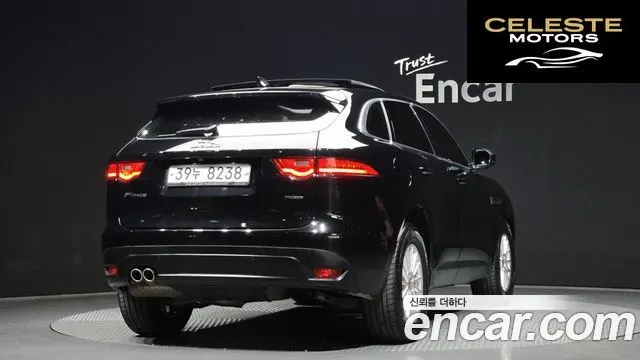 JAGUAR F-PACE 20d 2017 — photo 2 sur 20