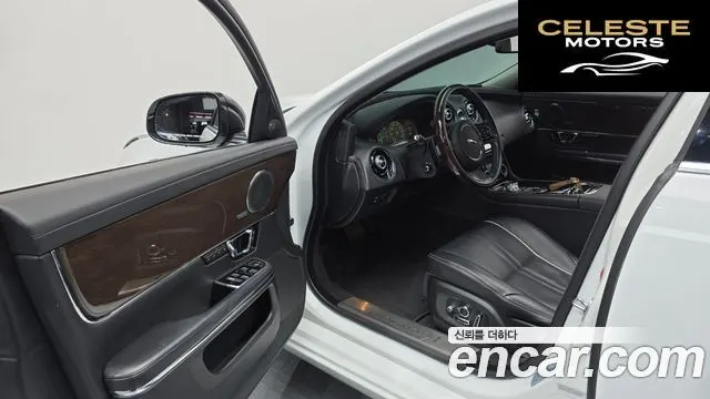 JAGUAR All New XJ 3.0 SC AWD Premium Luxury LWB 2016 — photo 11 sur 20