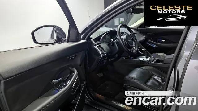 JAGUAR E-PACE P250 SE 2018 — photo 10 sur 20
